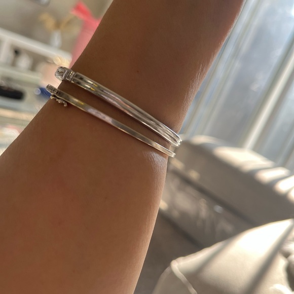 Swarovski bangle with stones - Picture 5 of 9